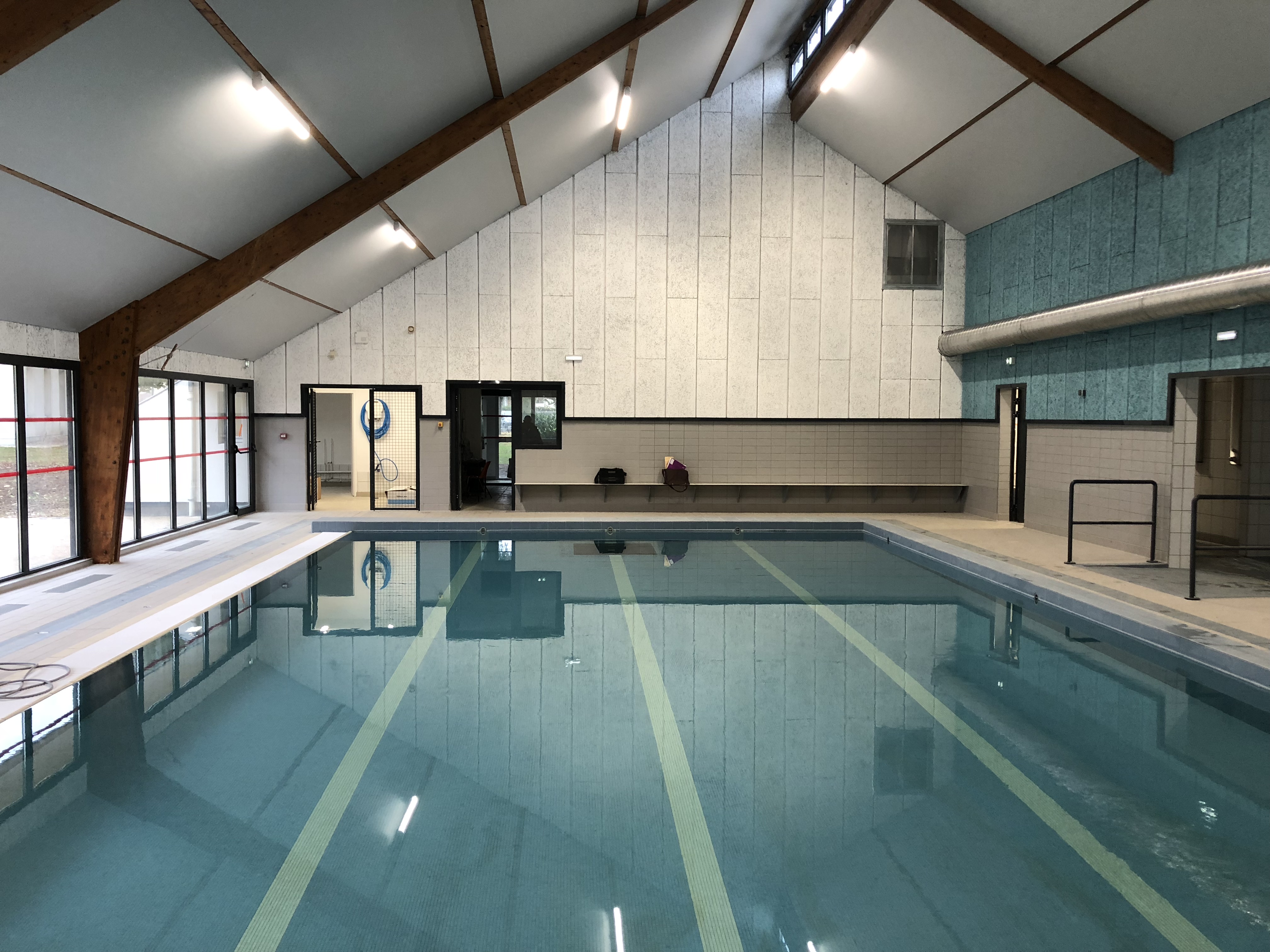 Piscine de Neuville-aux-Bois - image 1