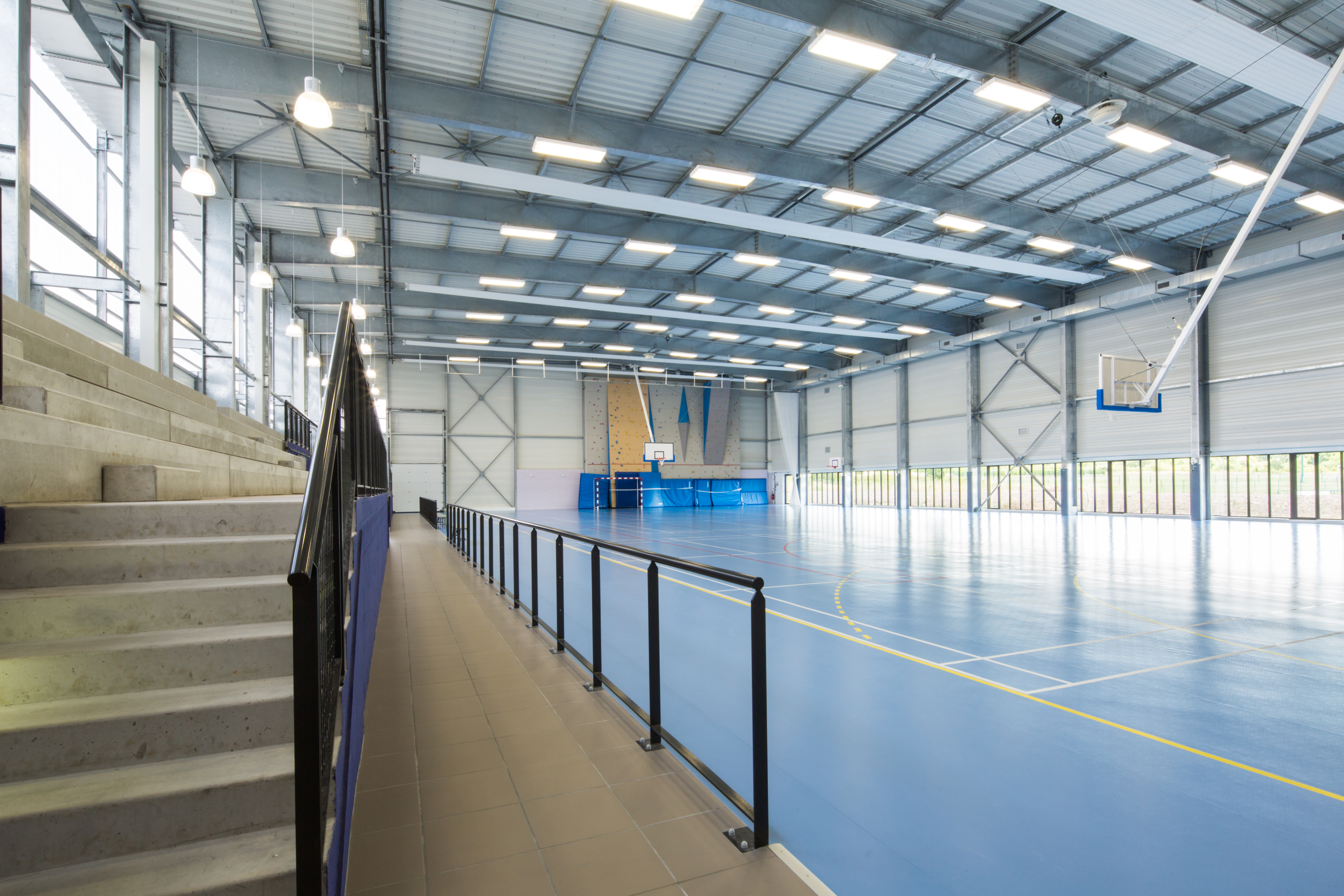 Salle multisports - image 8