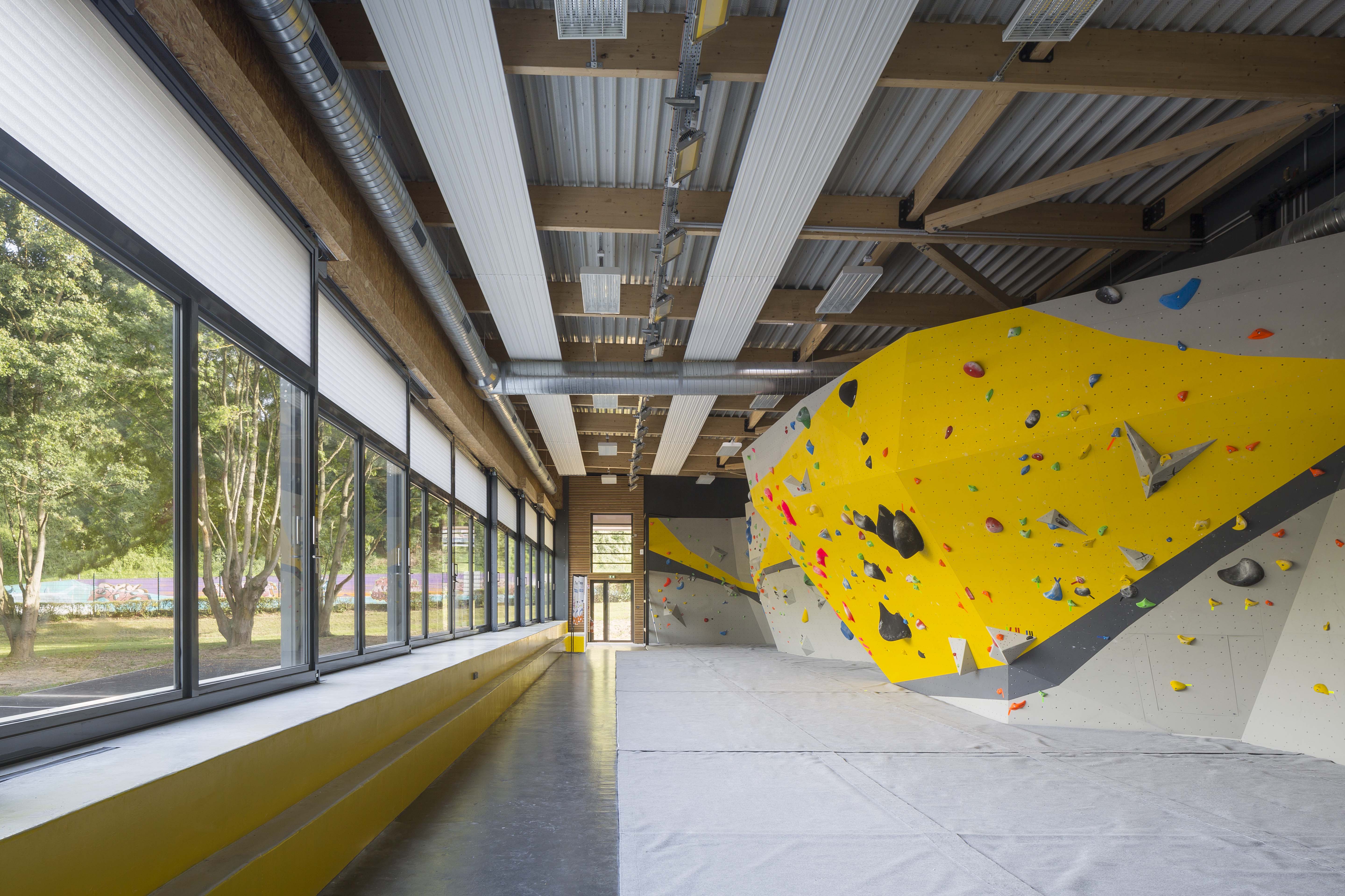 Salle de bloc d’escalade - image 8
